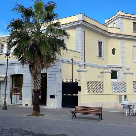 Rome, Beautiful Apartment In A Vintage Building Λίντο ντι Όστια Εξωτερικό φωτογραφία
