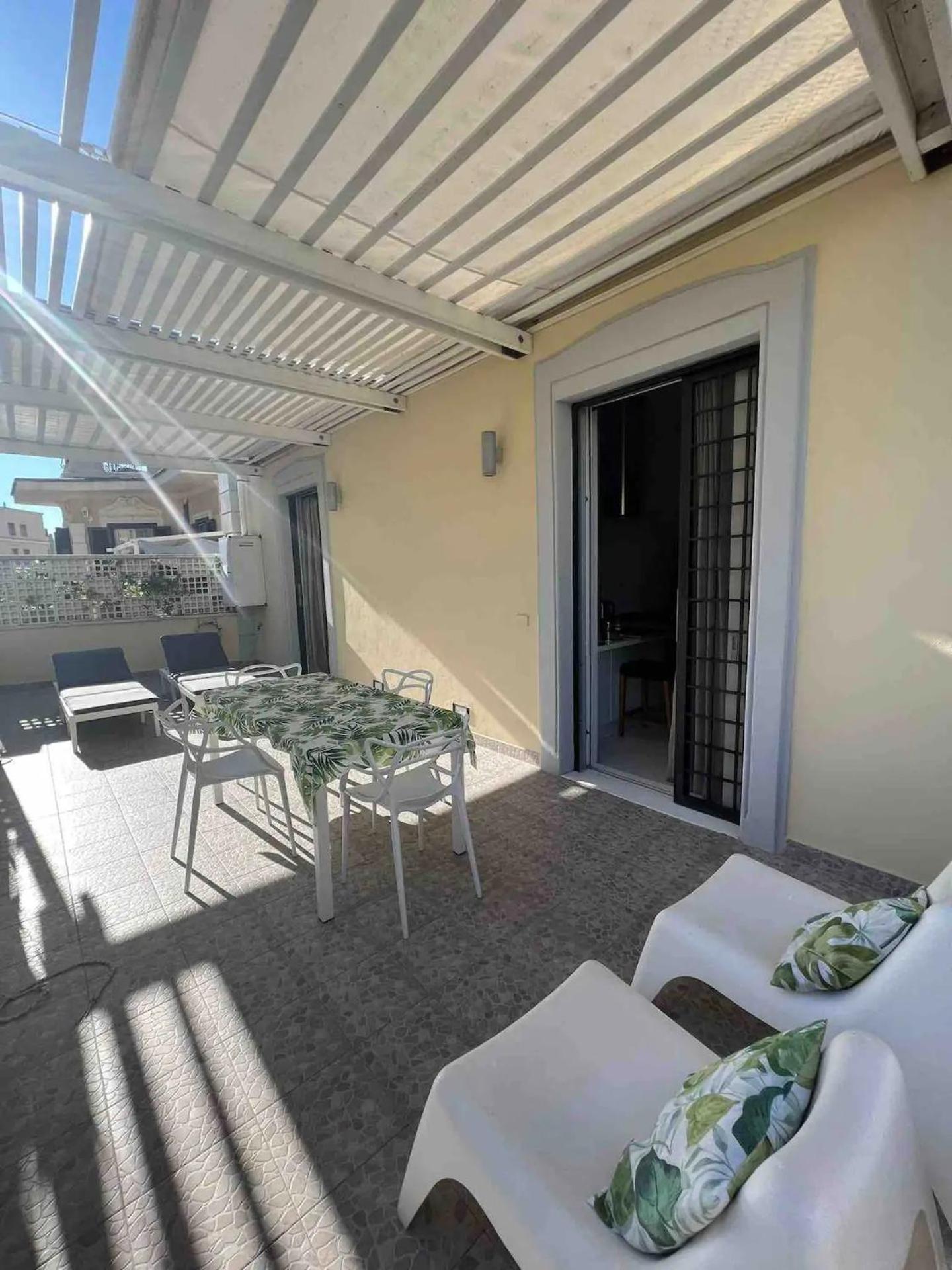 Rome, Beautiful Apartment In A Vintage Building Λίντο ντι Όστια Εξωτερικό φωτογραφία