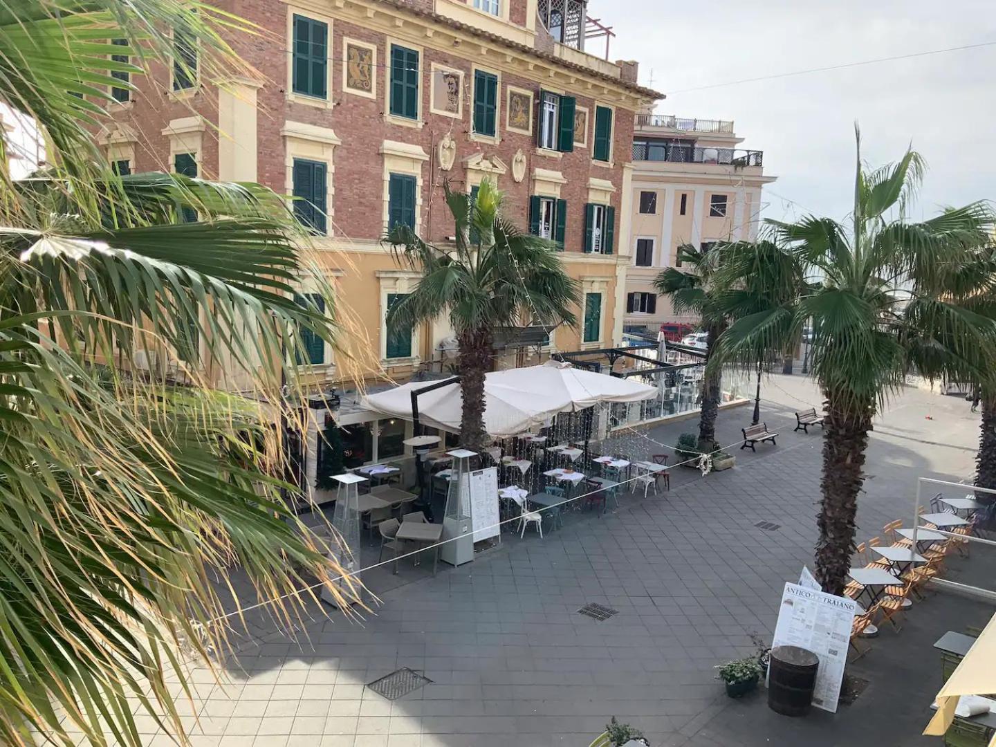 Rome, Beautiful Apartment In A Vintage Building Λίντο ντι Όστια Εξωτερικό φωτογραφία